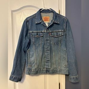 Women’s original Levi’s jean jacket